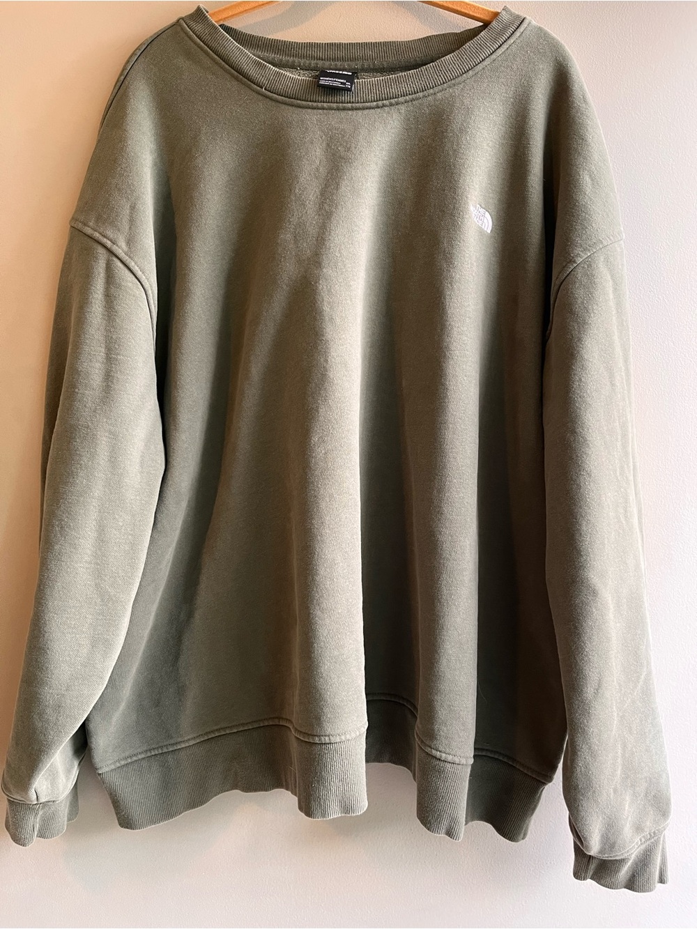 The North Face Women’s Olive Crewneck Sweatshirt XXL - Picture 8 of 9